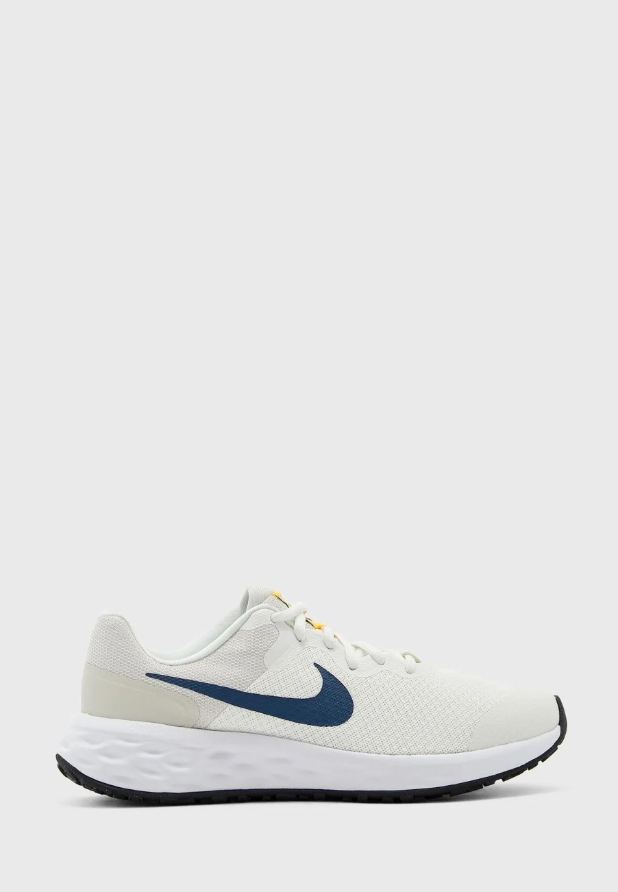 Sports Shoes | * Nike Youth Revolution 6