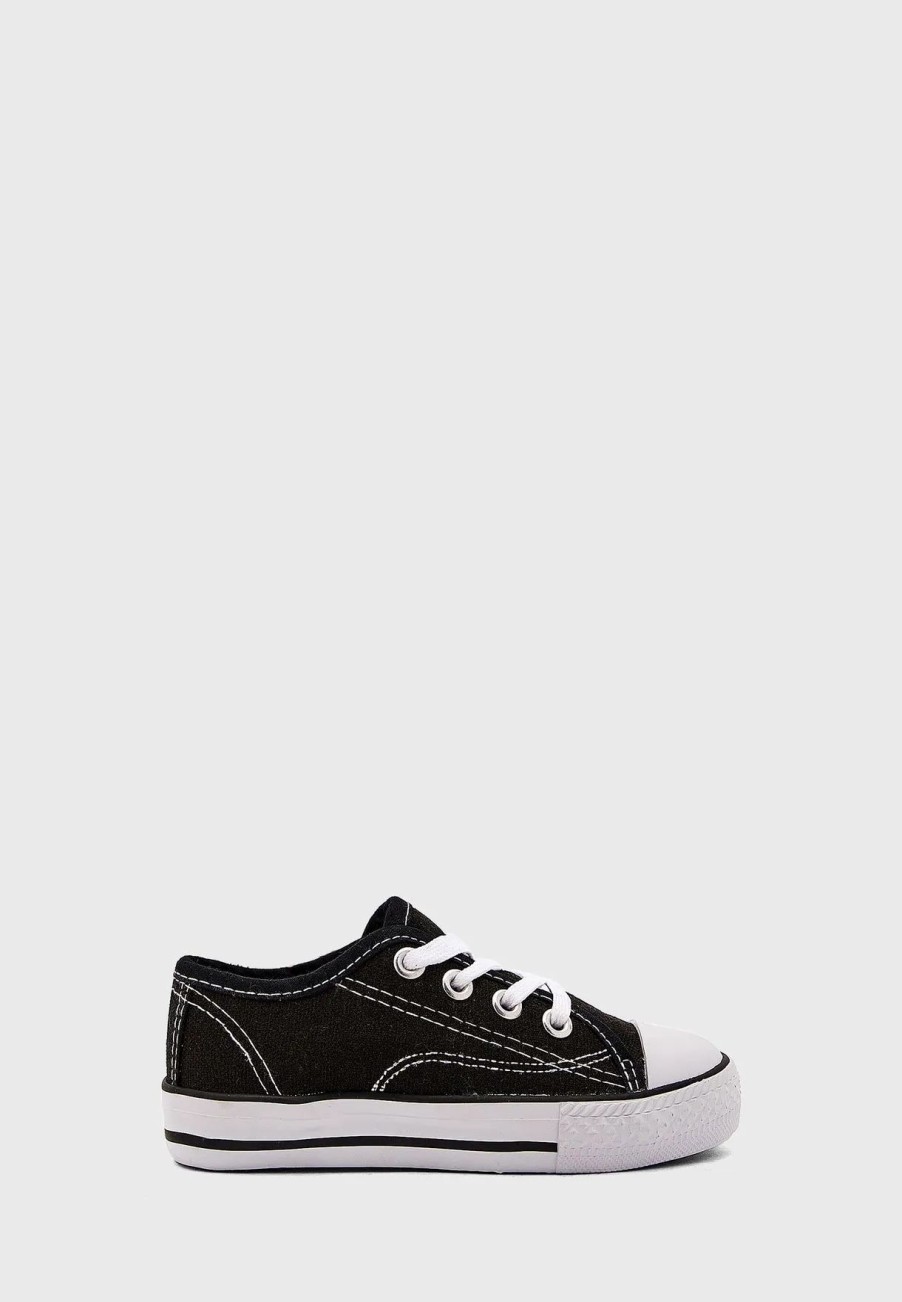 Sneakers | * Pinata Low Cut Canvas Lace